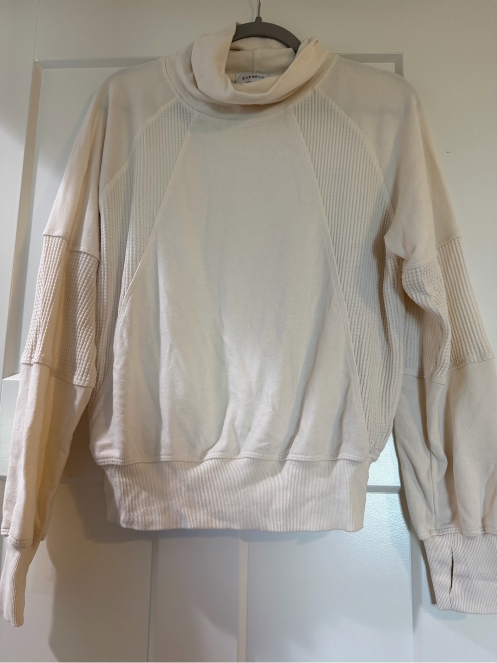 Evereve Cream Turtleneck Pullover Sweater